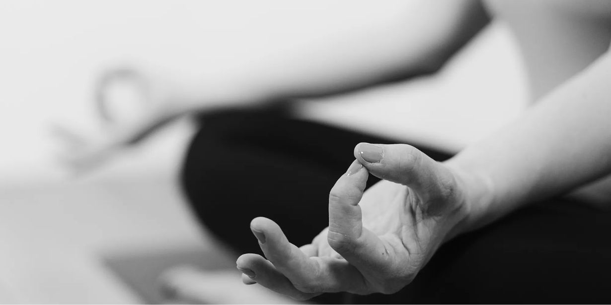 Yoga bei 2sic: Wo der Lotus-Sitz auf den Programmier-Stuhl trifft! - 2024