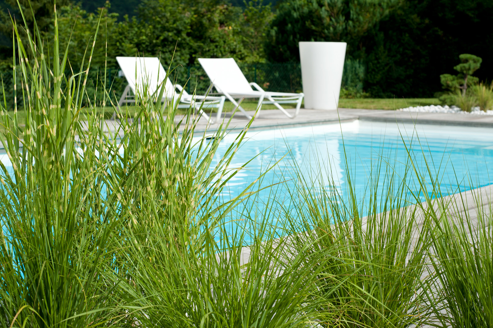 Mobile First optimiertes Webdesign im Kachel-Layout